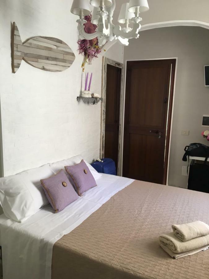 Camera Matrimoniale La Lampuga Hotel Marettimo Exterior foto